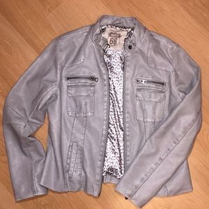 🎀 NWOT grey faux leather jacket 🎀